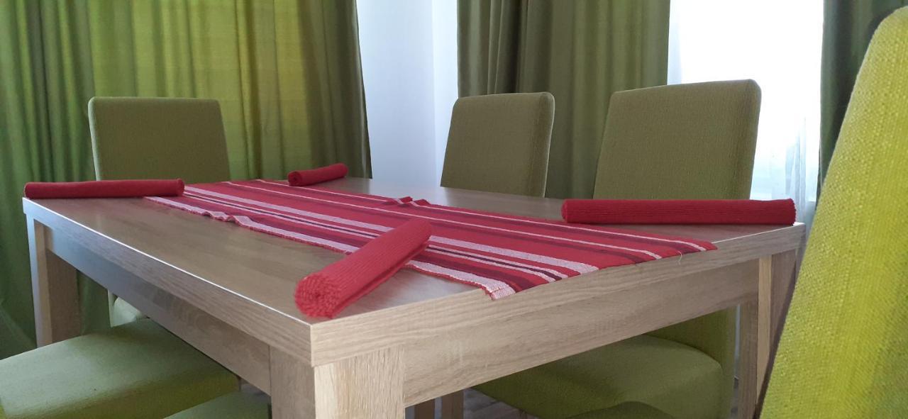 Sunshine Apartments Năvodari Екстериор снимка